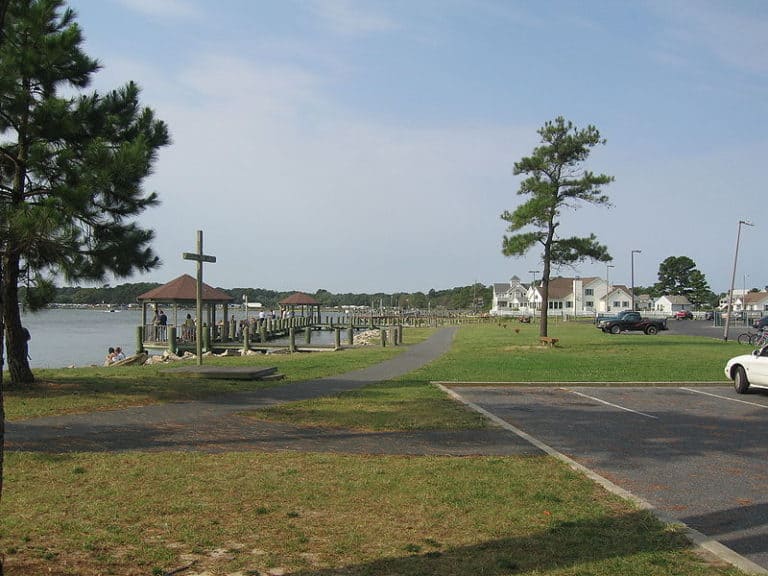 Where to go Crabbing in Chincoteague (And VA Eastern Shore)